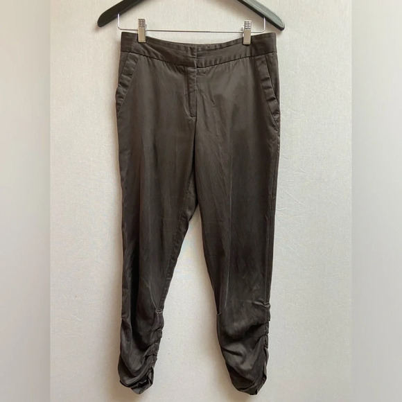 Daughters of liberation  Anthropologie ruched cropped pants Sz 2 - Picture 1 of 8